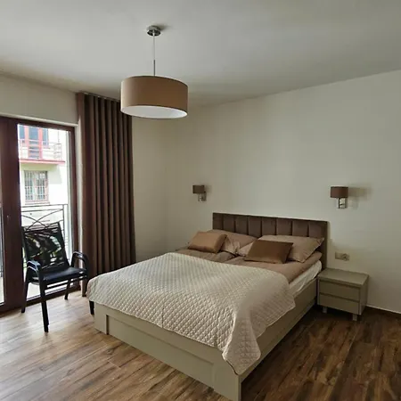 Zacisze Apartment *